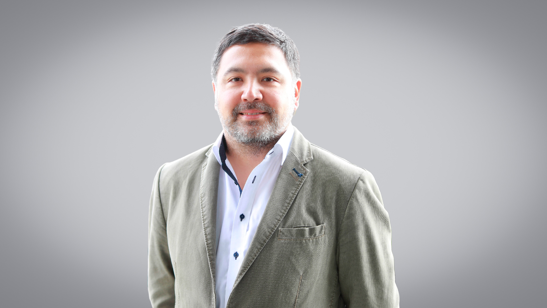 13- Mario Vera